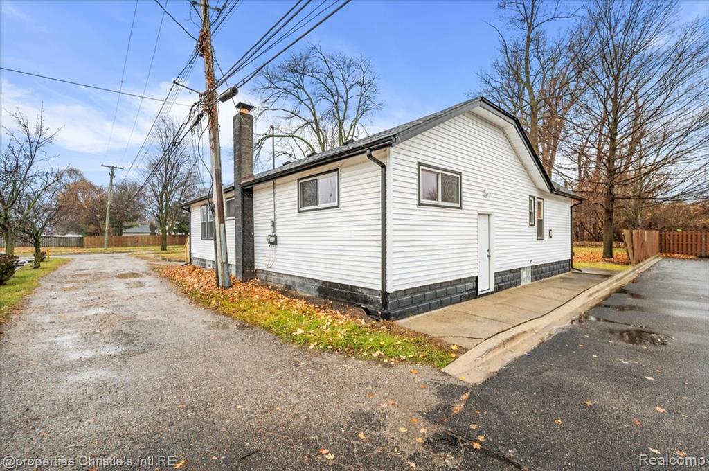 5 Second Street, Mount Clemens, MI 48043 — Photo 32