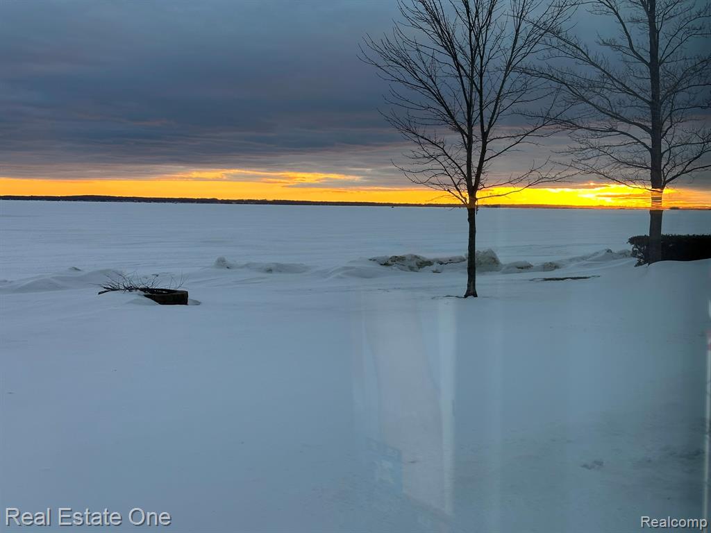 8175 E HOUGHTON LAKE, 1, Houghton Lake, MI 48629 — Photo 40