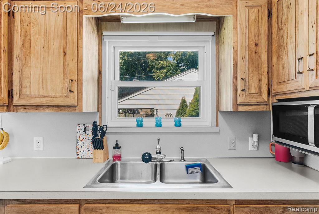 426 S Vernon Avenue, Flint, MI 48503 — Photo 20