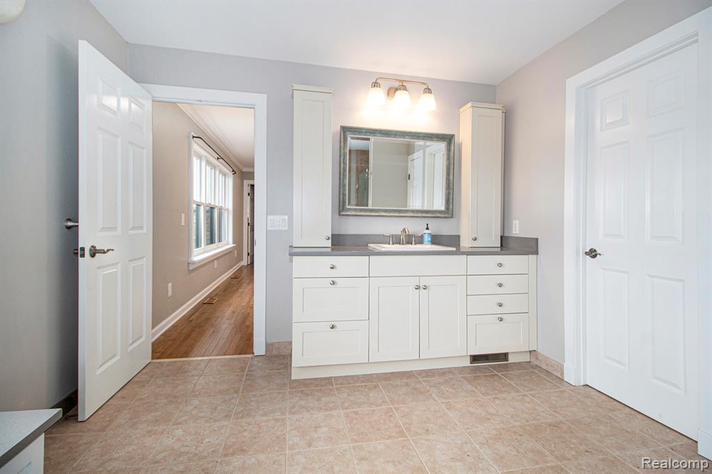 9088 W Liberty Road, Ann Arbor, MI 48103 — Photo 24
