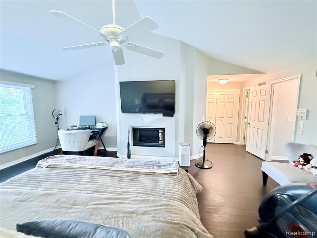 7288 Simsbury Dr. Drive, 24, West Bloomfield, MI — Photo 42