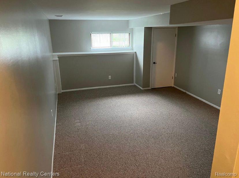 7210 BLUEWATER Drive, Clarkston, MI 48348 — Photo 17