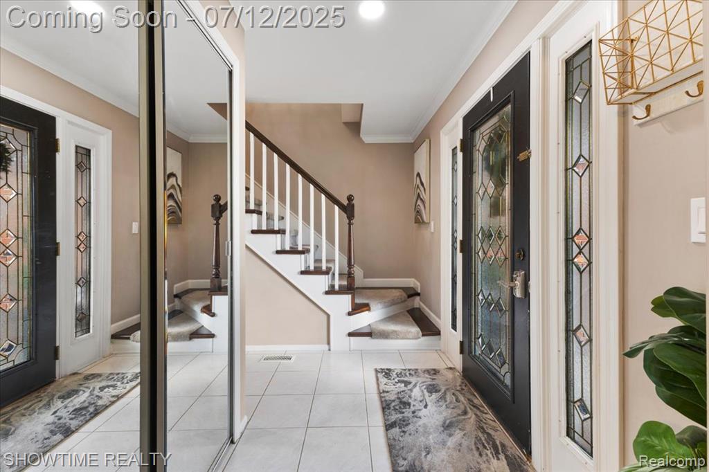 41741 Lore Court, Clinton Twp, MI 48038 — Photo 8