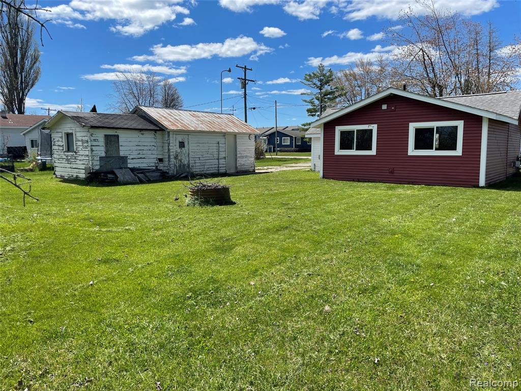 1847 S Riverside Drive, Au Gres, MI 48703 — Photo 2
