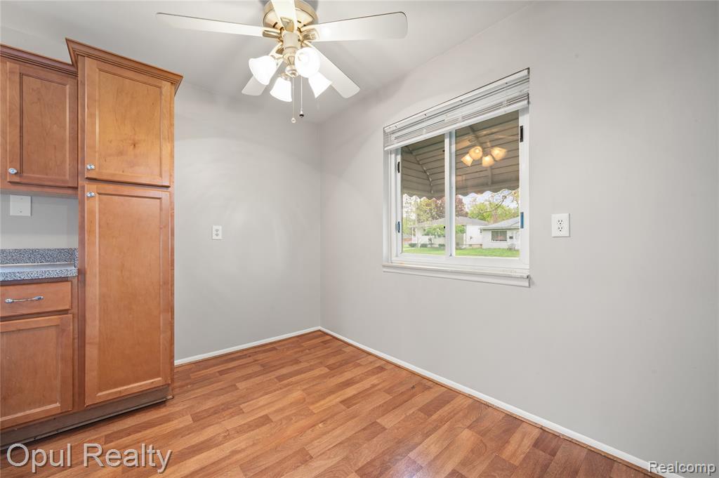 4845 Dudley Street, Dearborn Heights, MI 48125 — Photo 9