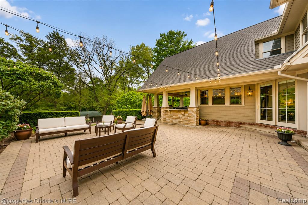 1330 Oxford Road, Beverly Hills, MI 48304 — Photo 6