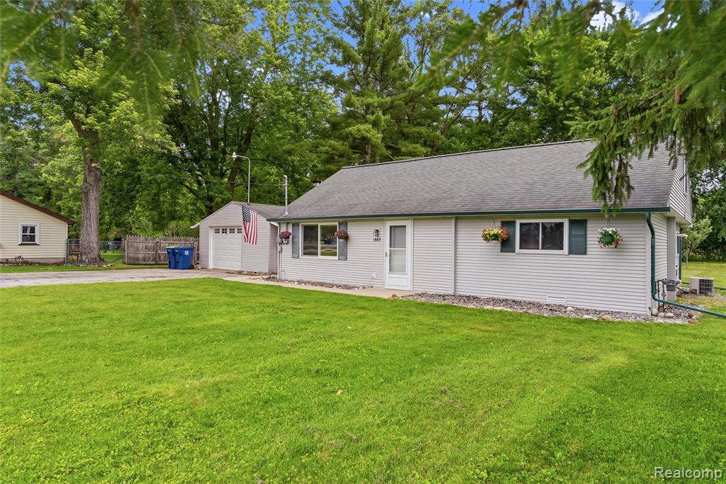 1843 Curtis Road, Birch Run, MI 48415 — Photo 3