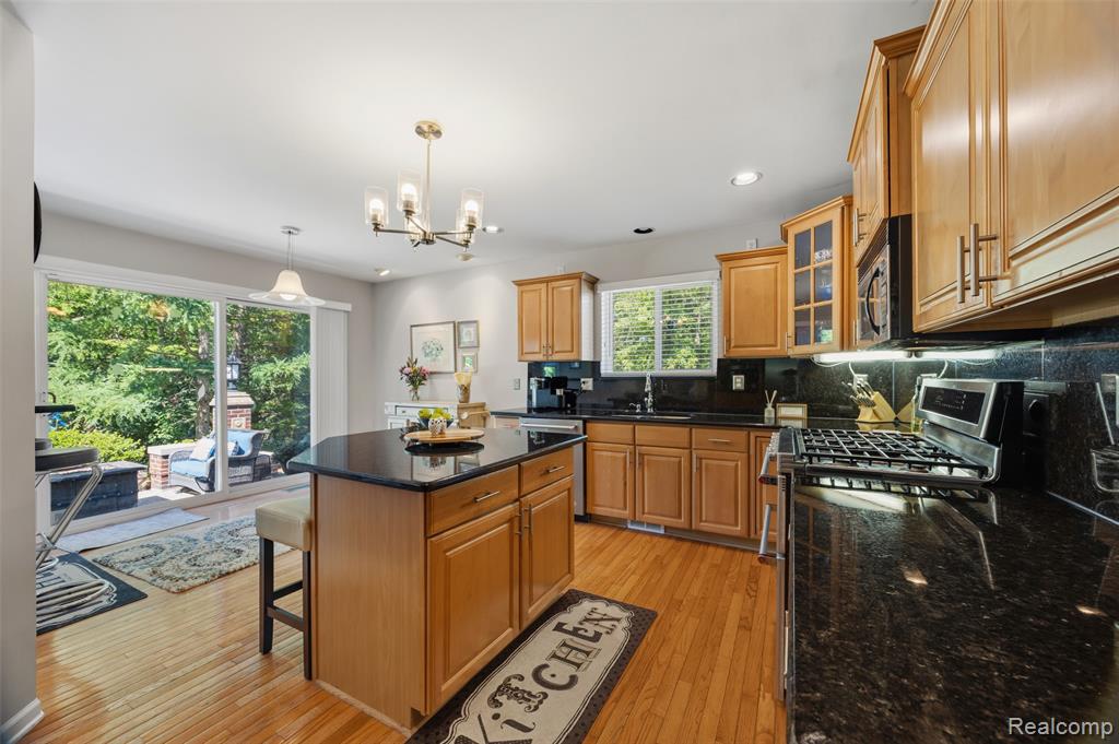 47041 Hidden River Circle N, Canton, MI 48188 — Photo 12