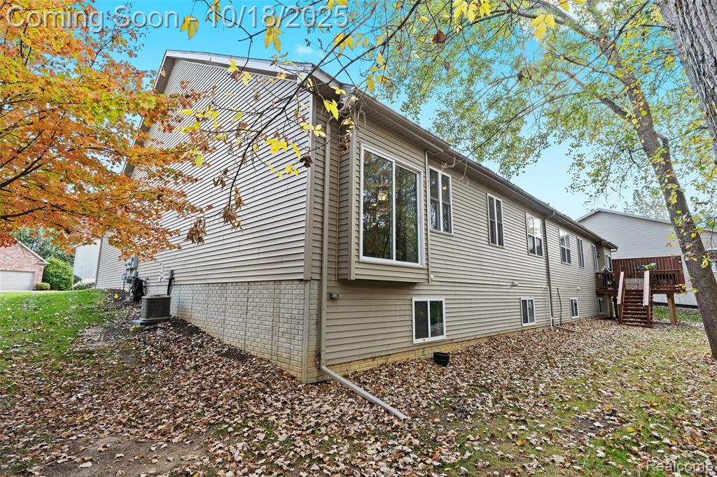 3129 Harbor Pointe Circle, Fenton, MI 48430 — Photo 24