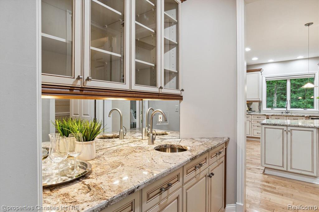 47196 MERION Circle, Northville, MI 48168 — Photo 25