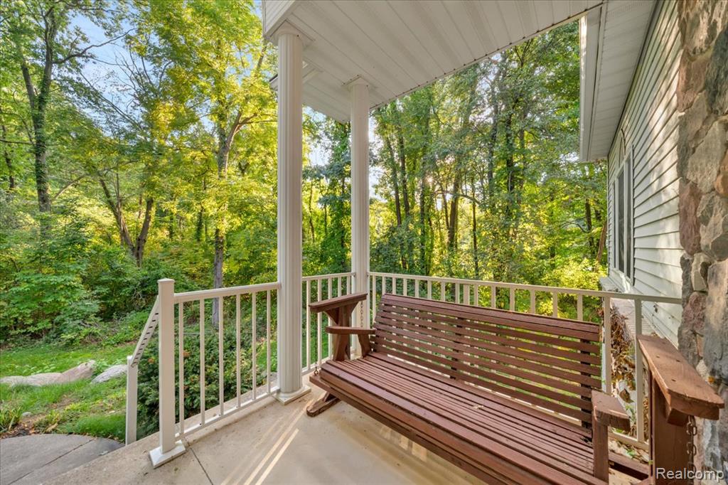 8808 Big Lake Road, Clarkston, MI — Photo 23