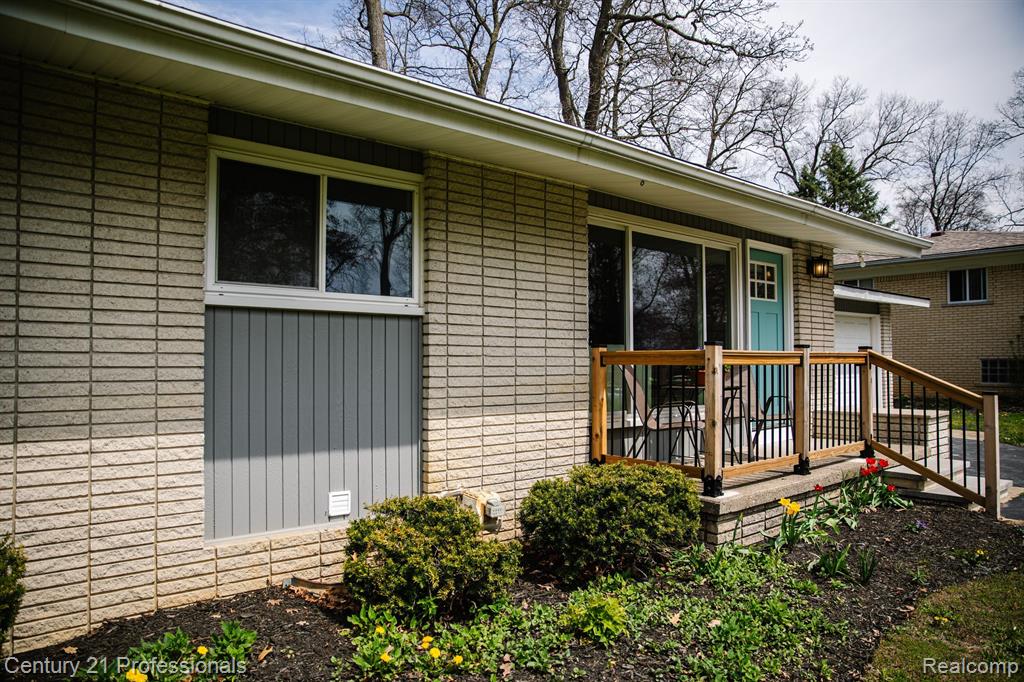8130 Casa Mia Drive, White Lake, MI — Photo 46