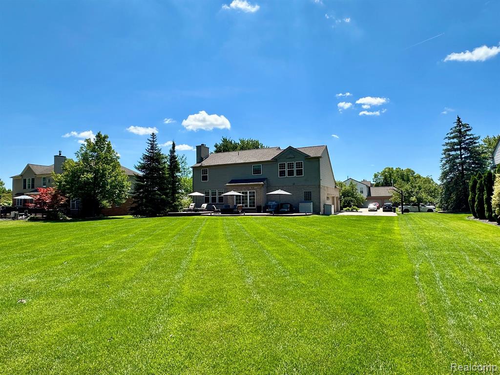 48798 MANHATTAN Circle, Canton, MI 48188 — Photo 13
