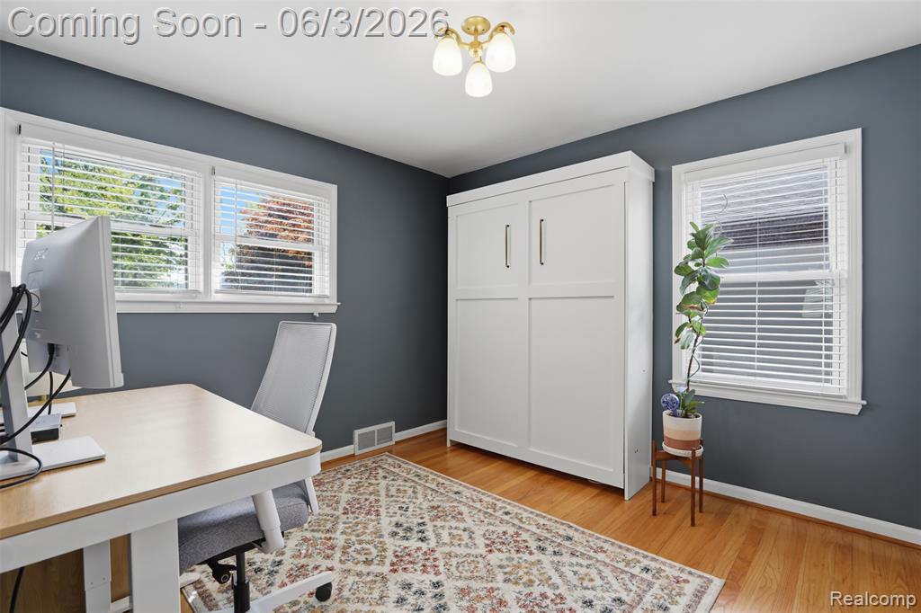 711 Symes Avenue, Royal Oak, MI 48067 — Photo 16