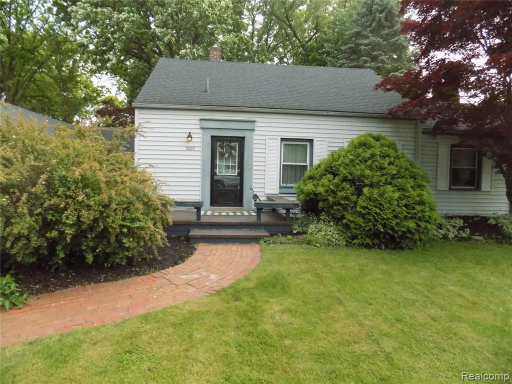 9207 Whitall Lane, Grosse Ile, MI 48138 — Photo 45