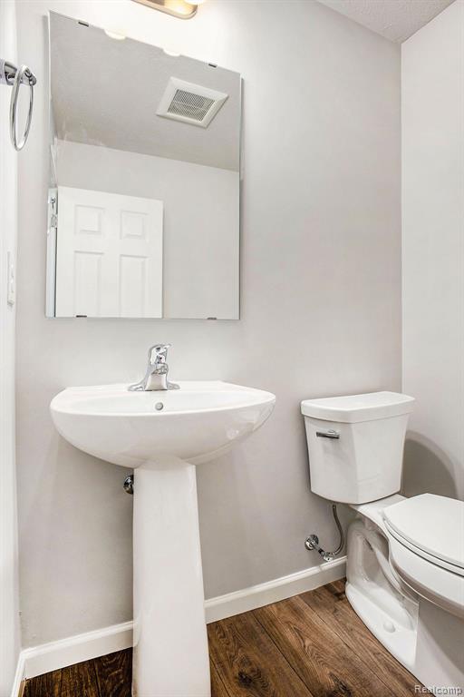 7012 Marigold Court, Grand Blanc, MI 48439 — Photo 12