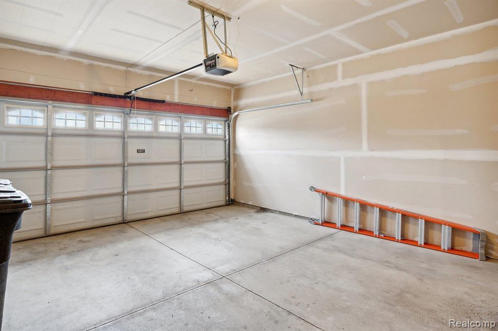 435 Carson Drive, Westland, MI — Photo 25