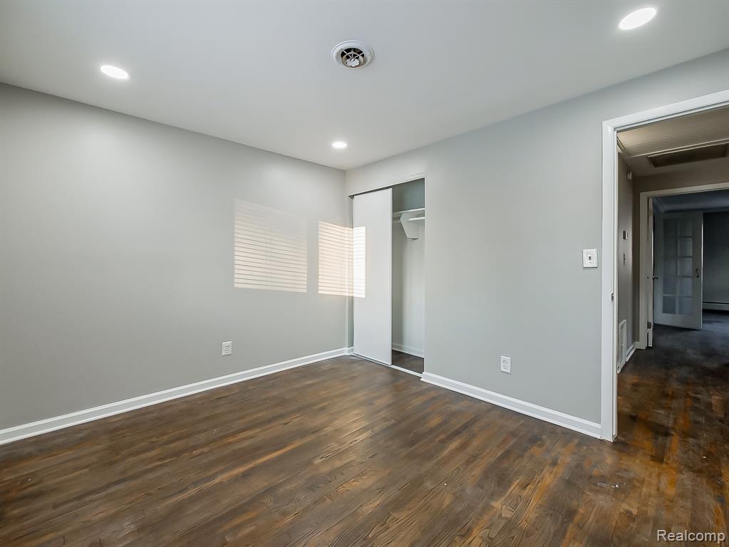 3730 Eastbourne Drive, Troy, MI 48084 — Photo 25