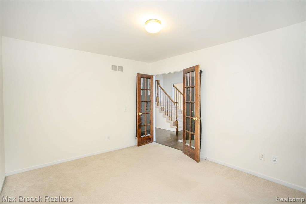 6817 Woodcrest Drive, Troy, MI 48098 — Photo 25