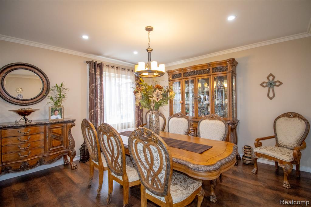 7878 Capri Drive, Canton, MI 48187 — Photo 23