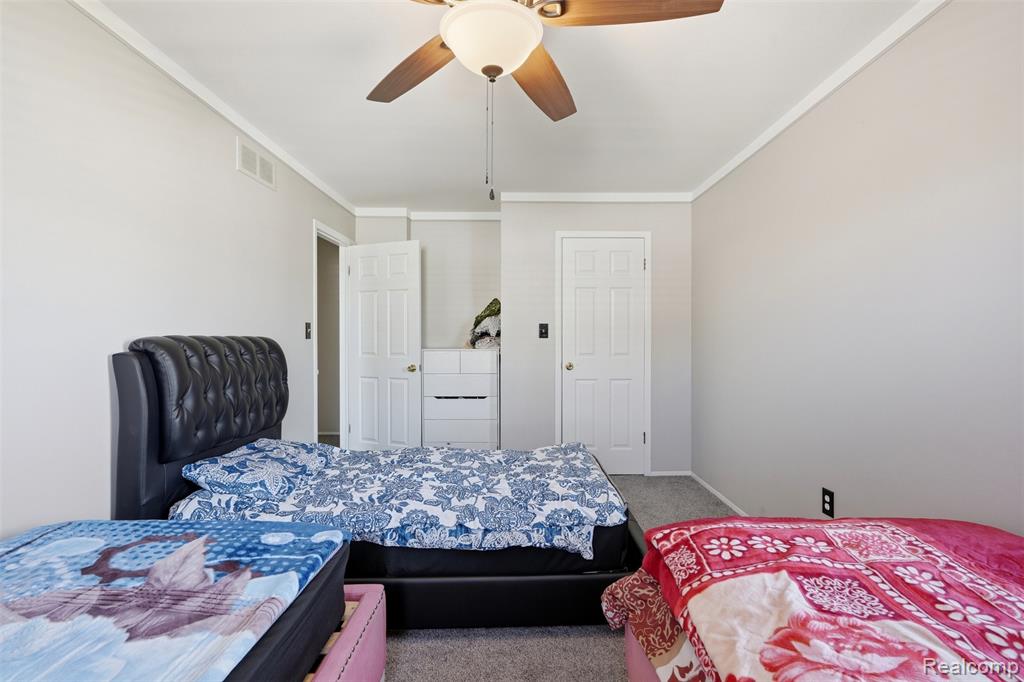 28376 Raleigh Crescent Drive, Chesterfield, MI — Photo 15