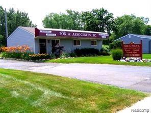 5619 HIGHLAND Road, Waterford, MI 48327 — Photo 2