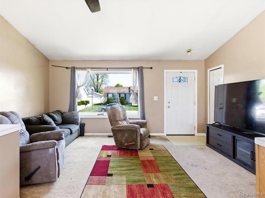 685 Heather Lane, Marysville, MI 48040 — Photo 4