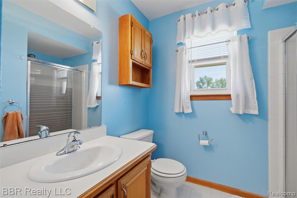 24883 Curtis Drive, Flat Rock, MI 48134 — Photo 26