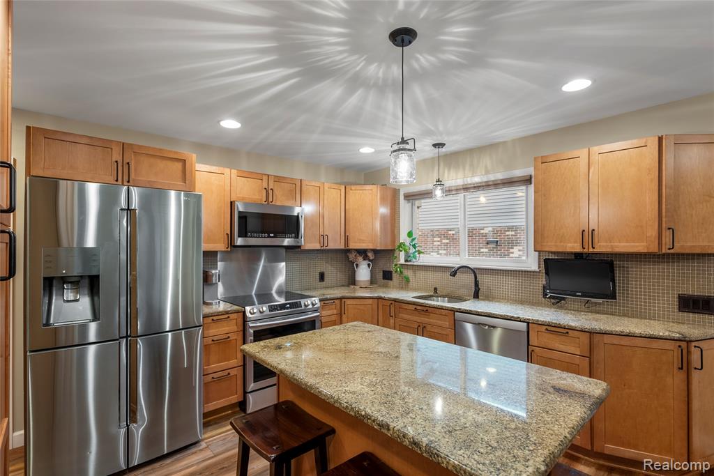 41961 Saltz Road, Canton, MI 48187 — Photo 18