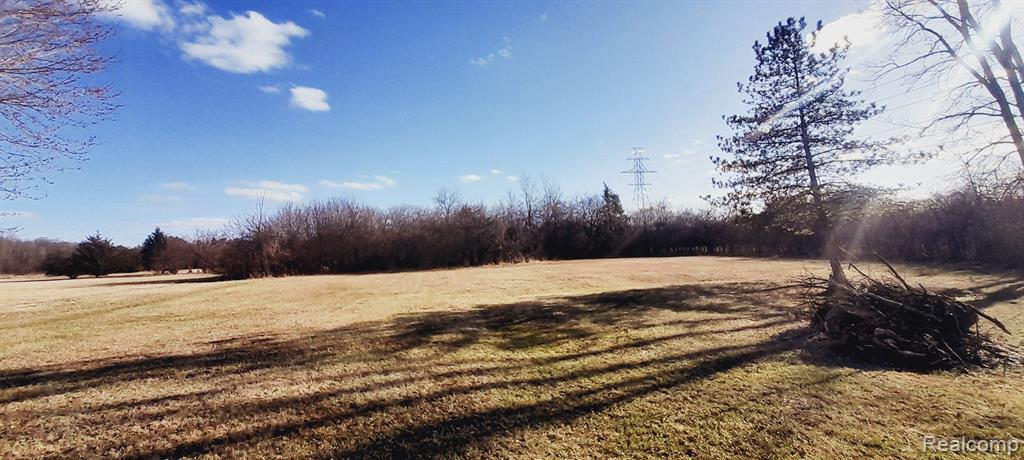 4098 E CARPENTER Road, Flint, MI 48506 — Photo 23