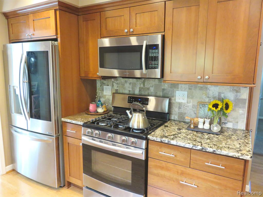 475 LOVELL Drive, Troy, MI 48085 — Photo 9