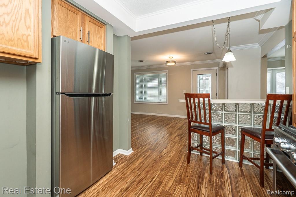8955 Maplewood Avenue, Clarkston, MI 48348 — Photo 11