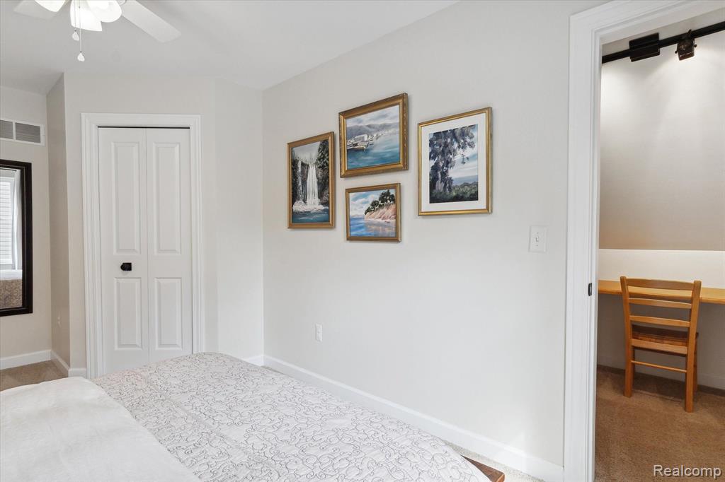 6884 WELLINGTON Drive, Dexter, MI 48130 — Photo 34