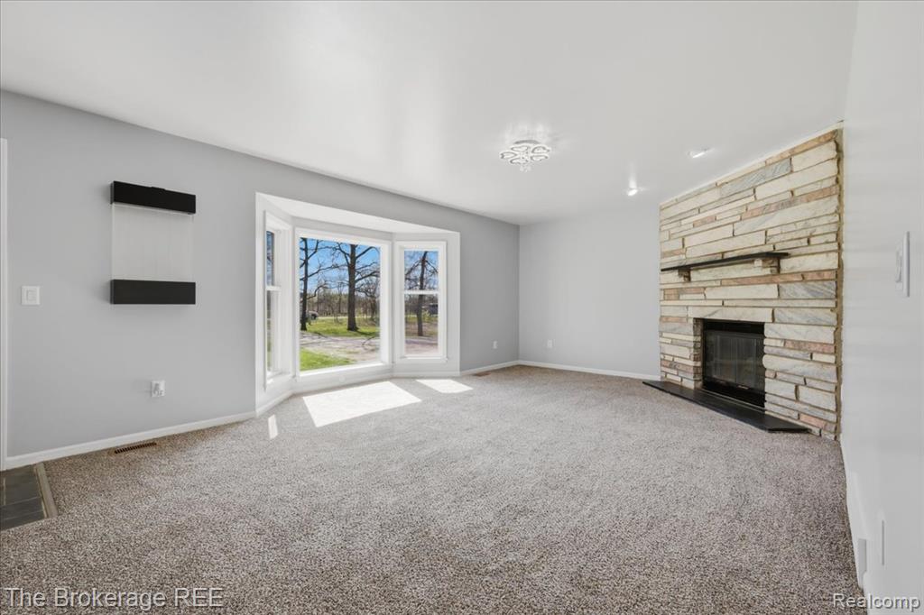 8254 Nichols Road, Gaines Vlg, MI 48436 — Photo 17