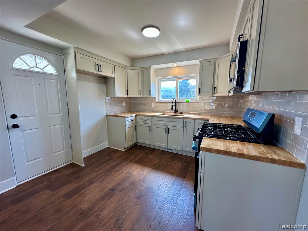 7254 Gerald Avenue, Warren, MI 48092 — Photo 10