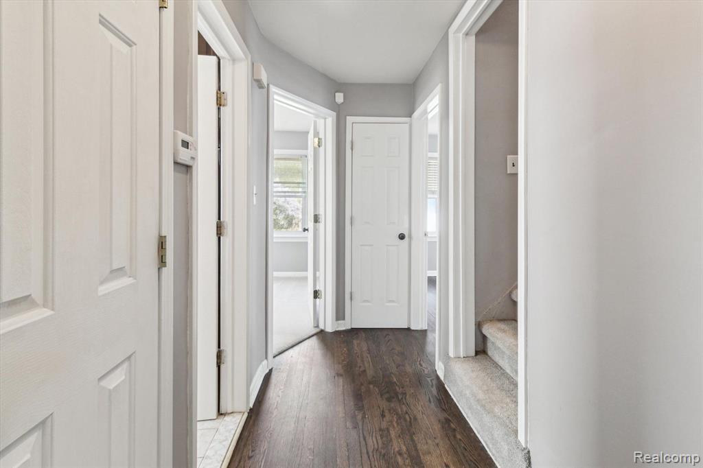 812 N KENWOOD Avenue, Royal Oak, MI 48067 — Photo 26