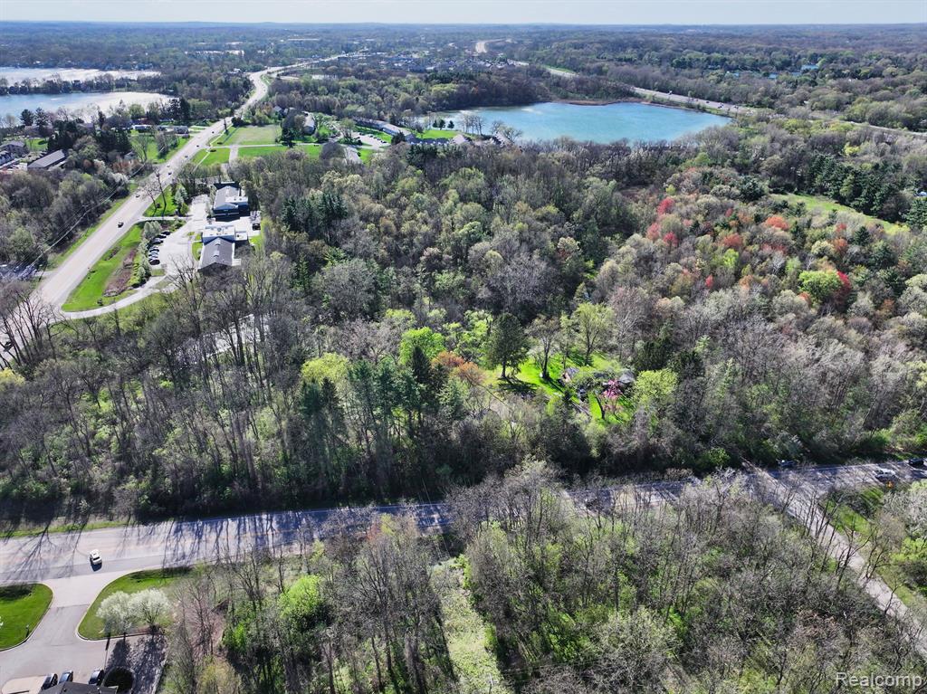 5920 PLEASANT VALLEY Road, Brighton, MI 48116 — Photo 19