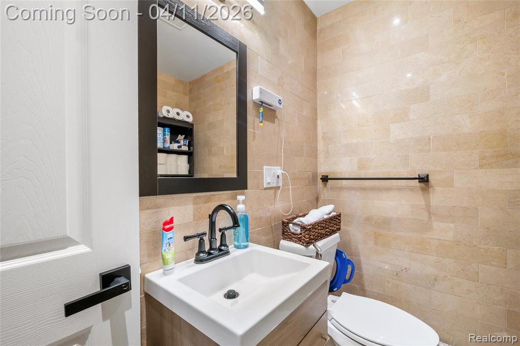 6164 N Gulley Road, Dearborn Heights, MI 48127 — Photo 30