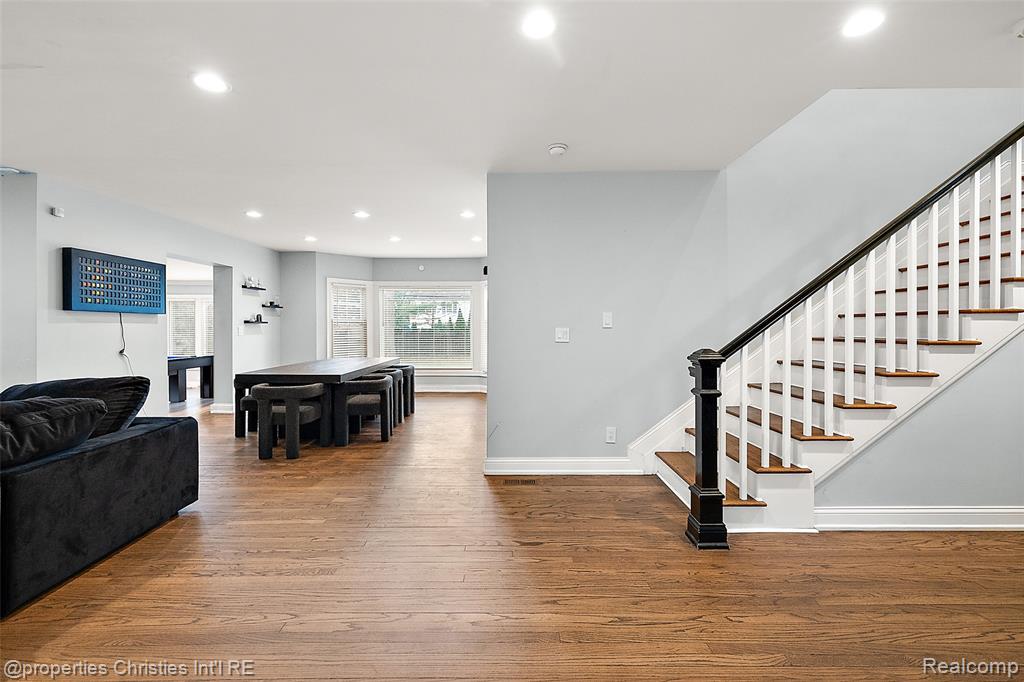 61 Lochmoor Boulevard, Grosse Pointe Shores, MI 48236 — Photo 7