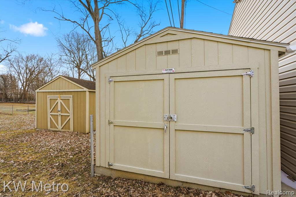 502 Girard Avenue, Royal Oak, MI 48073 — Photo 25