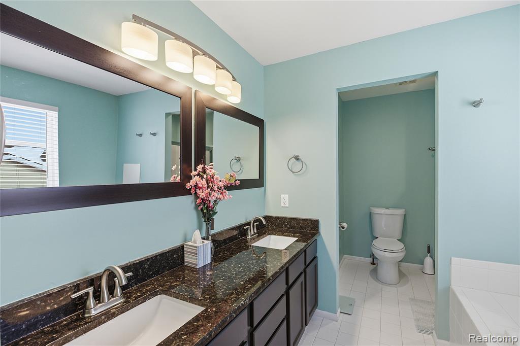 7167 Colchester Lane, Ypsilanti, MI 48197 — Photo 29