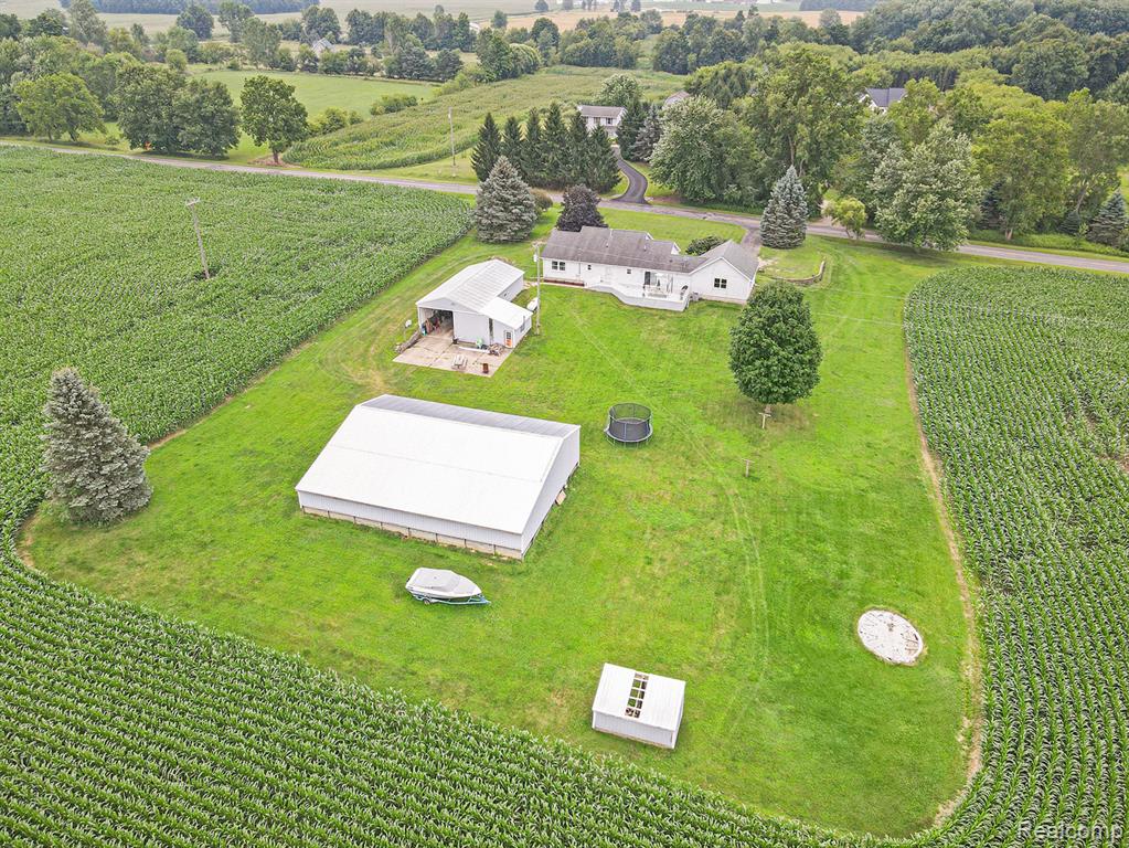 4915 Bell Oak Road, Webberville, MI 48892 — Photo 25
