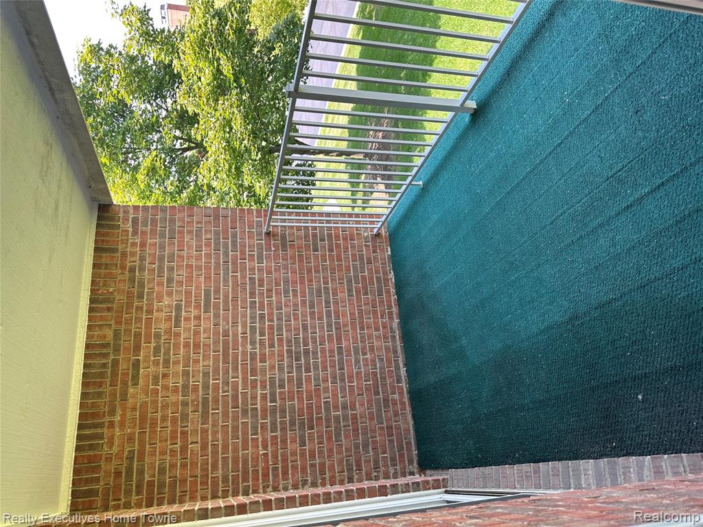 5816 PINE AIRES Drive, Sterling Heights, MI 48314 — Photo 5