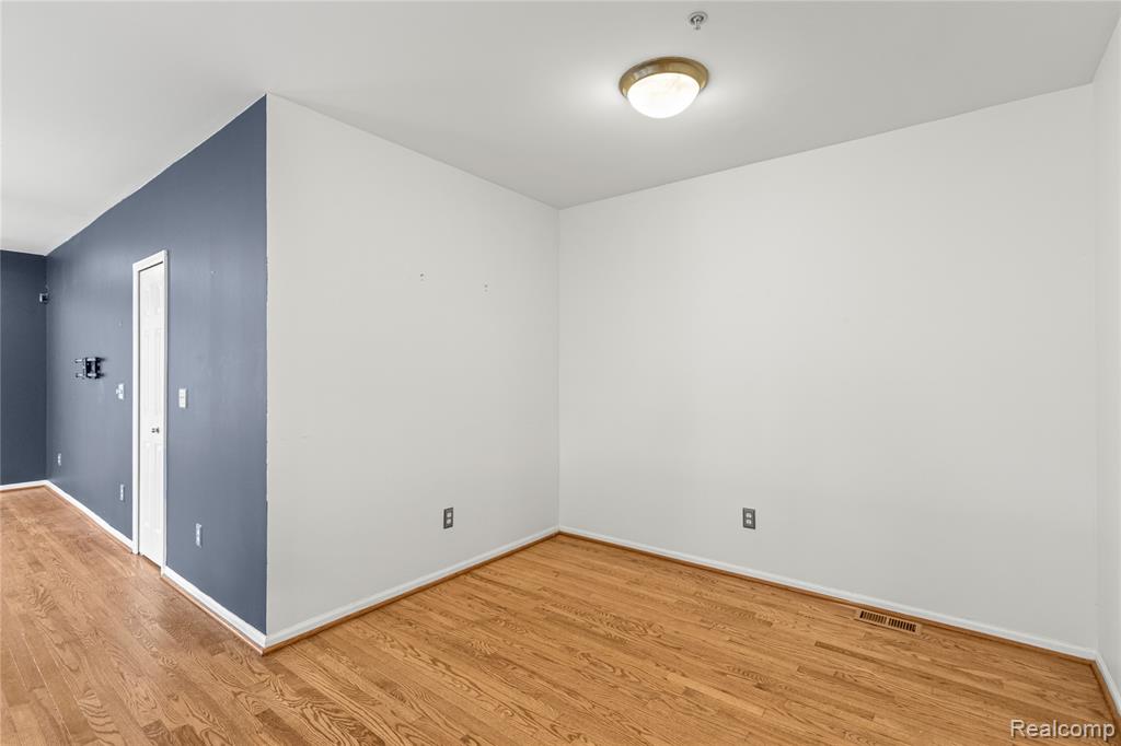 1183 Freesia Court, Ann Arbor, MI 48105 — Photo 11