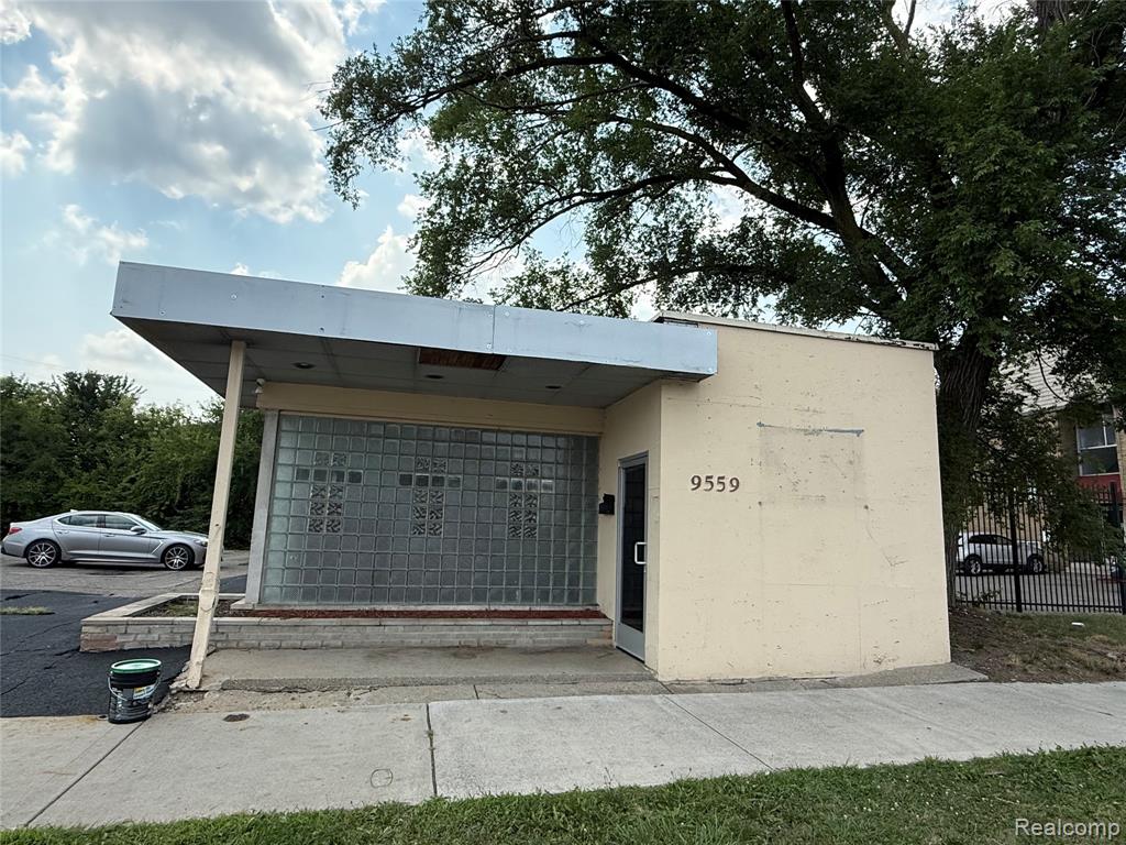 9559 Greenfield Road, Detroit, MI 48227 — Photo 5