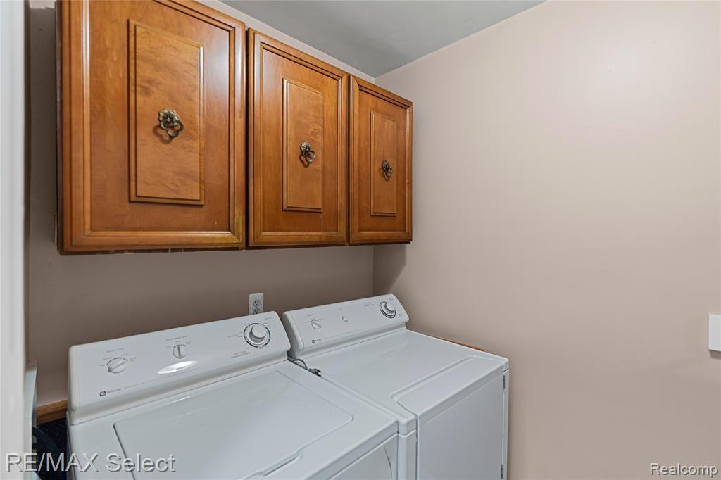 445 Bellewood Drive, Flushing, MI 48433 — Photo 8