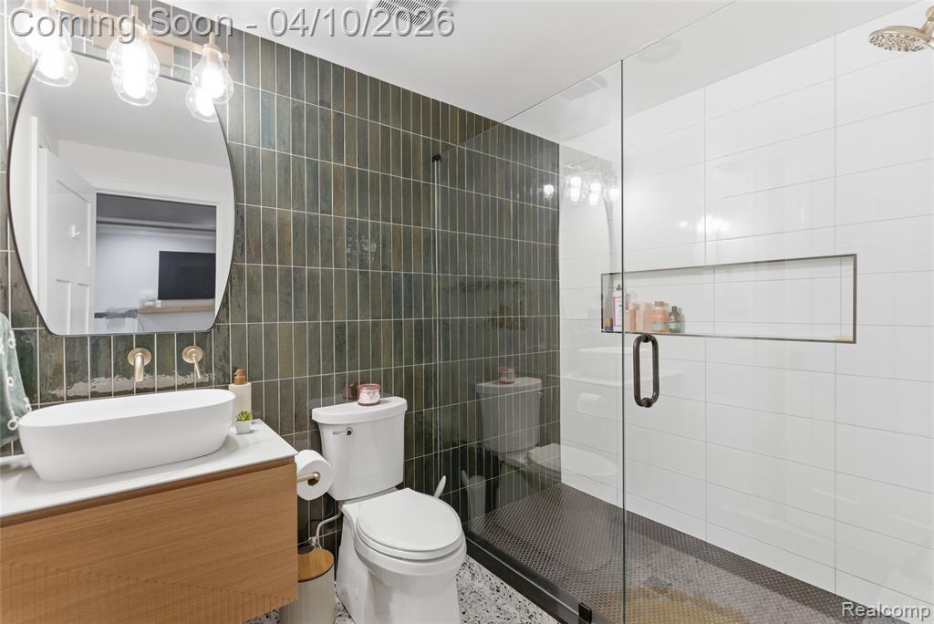 911 Wyandotte Avenue, Royal Oak, MI 48067 — Photo 40