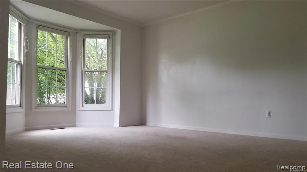 4066 COVENTRY Drive, Rochester Hills, MI 48326 — Photo 21
