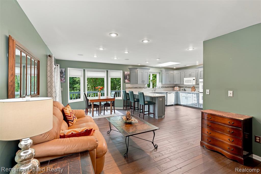 11922 Cody Creek Court, South Lyon, MI 48178 — Photo 13