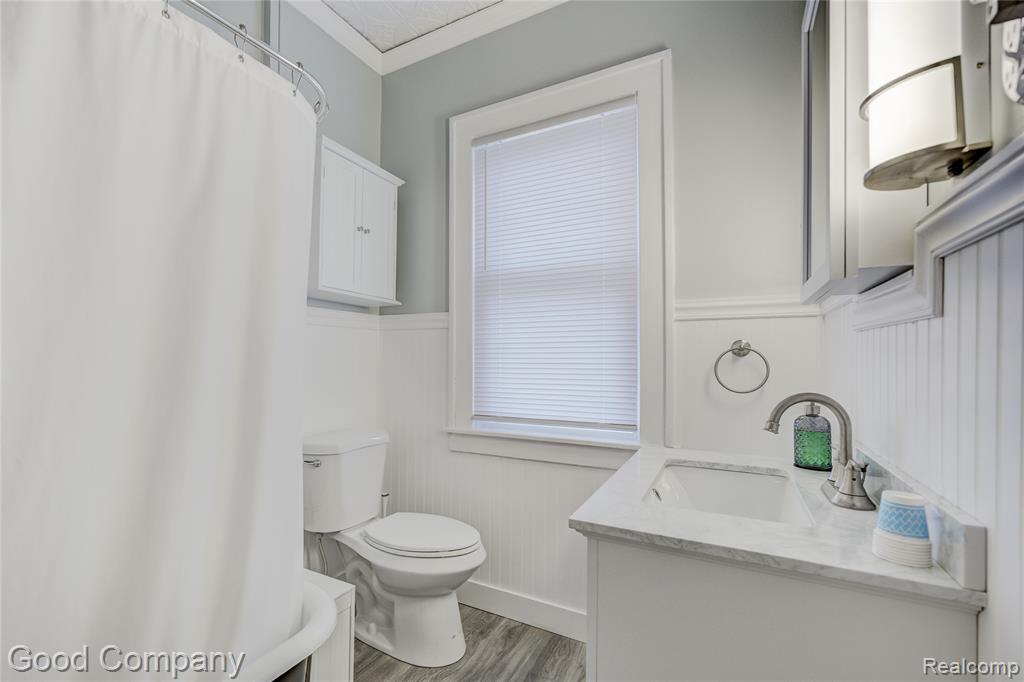 925 W Hazelhurst Street, Ferndale, MI 48220 — Photo 20